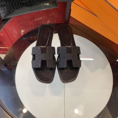 Hermes Slippers